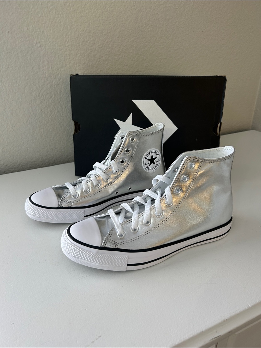 Converse Chuck Taylor All-Stars Metallic Silver High Top Sneakers, size 9, NIB